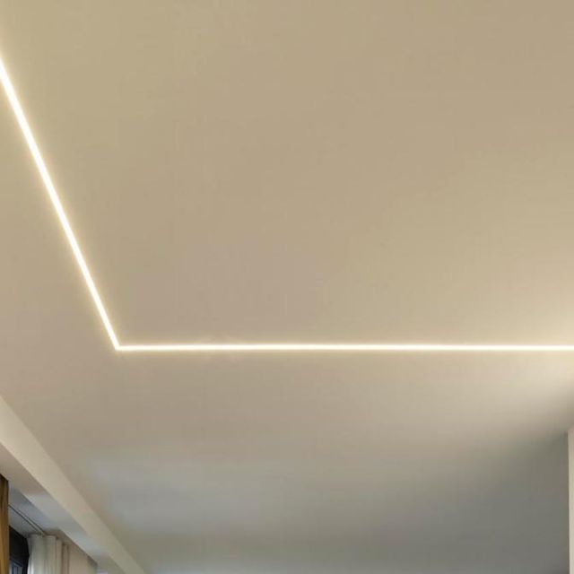 Taglio di luce lineare a soffitto
