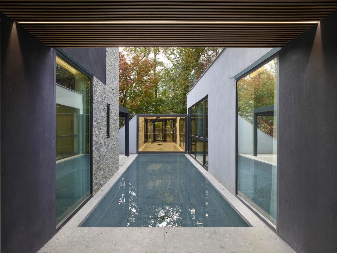 Specchio d'acqua nel patio